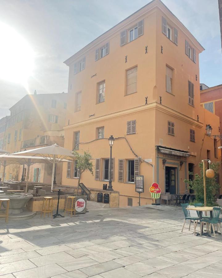 Apartamento Casa Mantinum Au Coeur De La Citadelle Bastia  Exterior foto