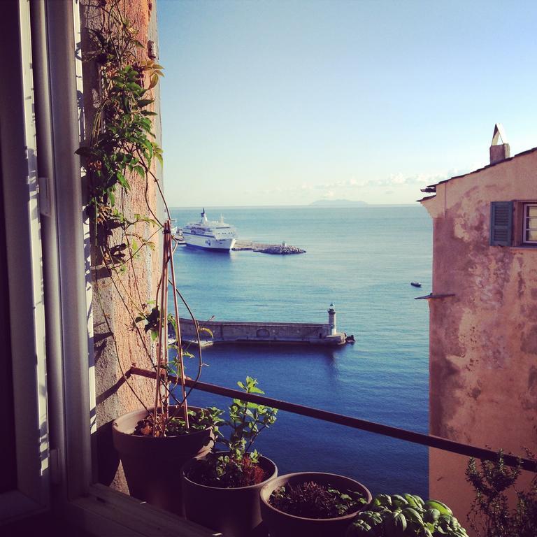 Apartamento Casa Mantinum Au Coeur De La Citadelle Bastia  Habitación foto